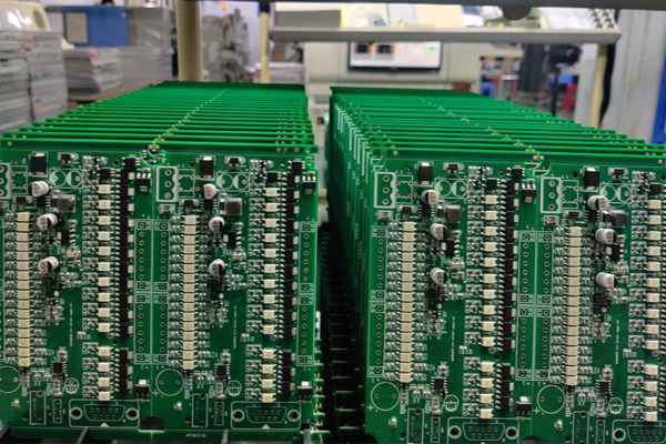 PCBA加工中的工艺边的作用(图1)