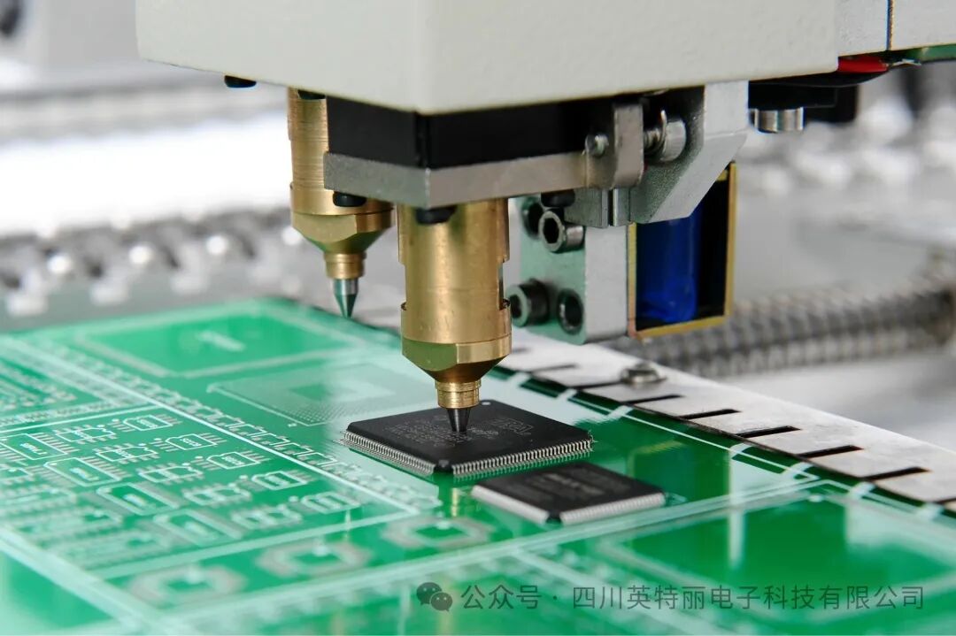 SMT01005 元件贴装为何需要 ±15μm 精度？一文看懂锡膏印刷的 "微米级博弈"