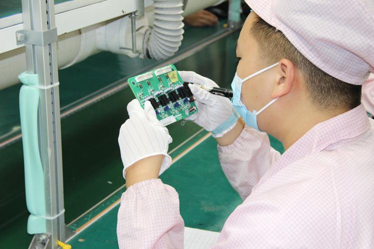 PCBA短路排查必看:安全为先,3步快速定位问题(图2) PCBA短路排查必看:安全为先,3步快速定位问题(图2)